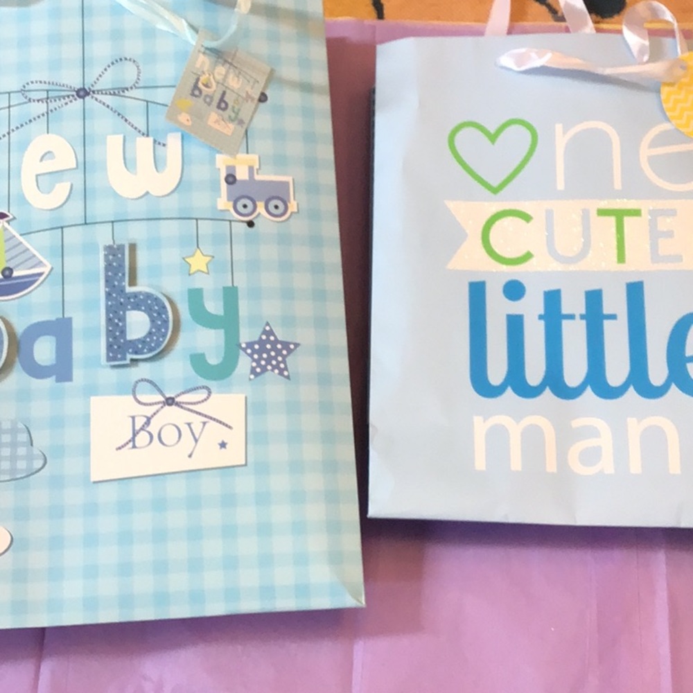 🎁 5/10.00 🎁 Sale! Gift bag set 12.5x17x5”, 10x12.75x5”